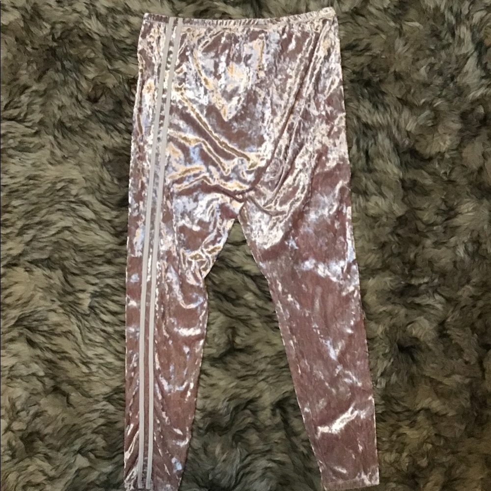 Baby pink velvet leggings